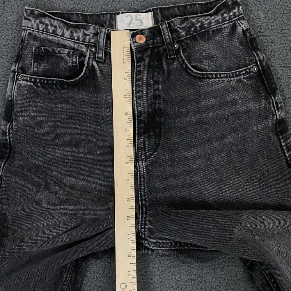 We The Free People Frank Dad Jean size 25 Black Relaxed Dark Wash Denim